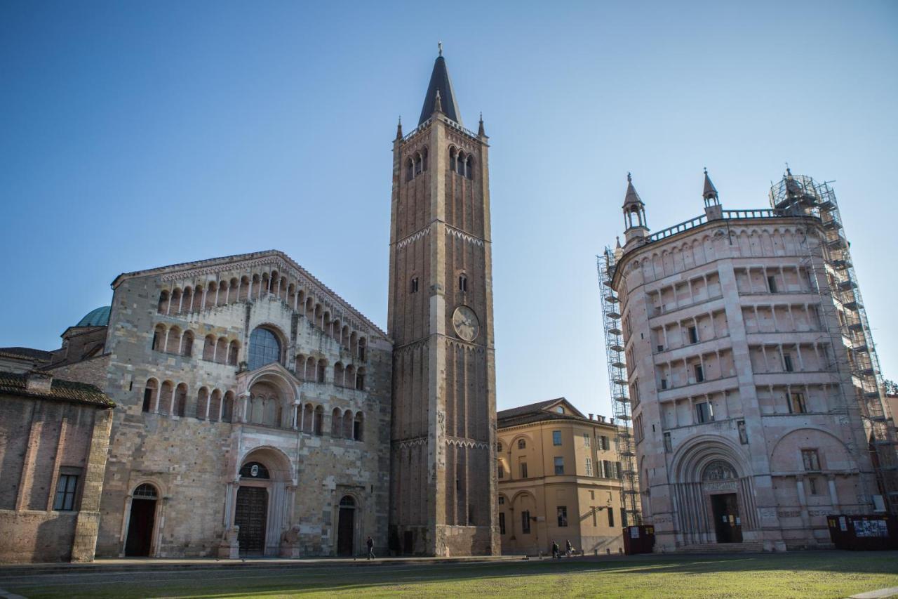 Parma A due passi dal Duomo Apartment Esterno foto